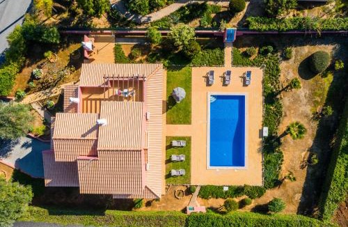 Mato Serrao Villa | Villa Sunrise - com piscina privada e BBQ em Carvoeiro