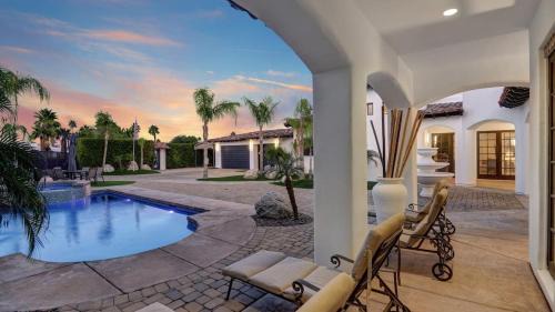 Chino Canyon Villa | Villa Toscana by AvantStay