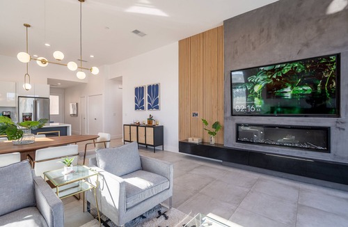 Desert Hot Springs House | Villa with 2 King Suites |3 full baths |Hot Tub & Pool |EV