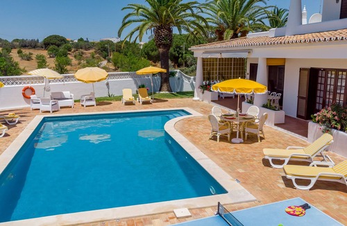 Vale Navio Villa | Villa with Private Pool in Rural Peaceful Location - Only 5 Minutes To Albufeira
