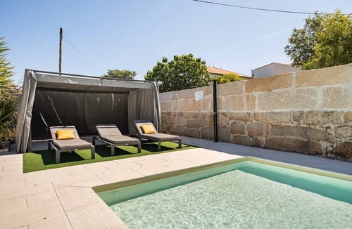 Fuinhas House | Village House
