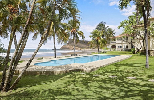 Rancho Santana Condo | Villas Iguana A-13: Beachfront Condo