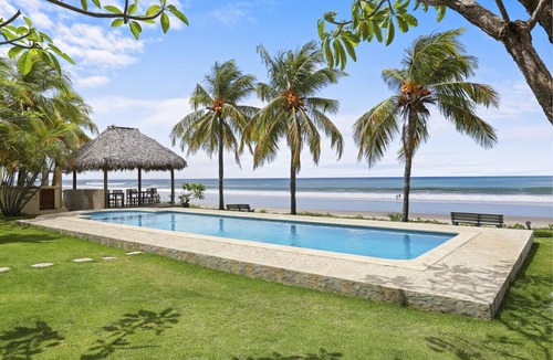 Rancho Santana Condo | Villas Iguana A-8: Beachfront condo
