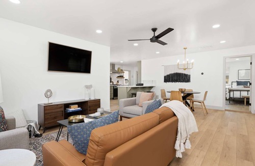 Exeter House | Vintage Modern Cottage in Downtown Exeter + Near Sequoia National Park