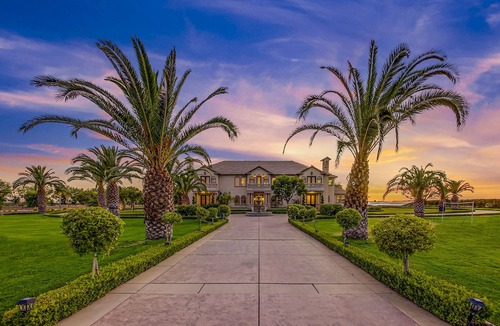 Pumpkin Center House | Vista Del Lago: Lake, Pool, Spa and more!