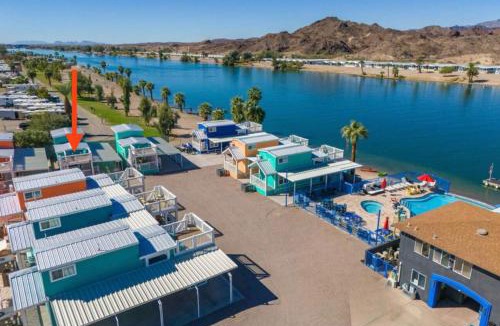 Parker Strip House | Viva la Vida Loca at Roadrunner Resort