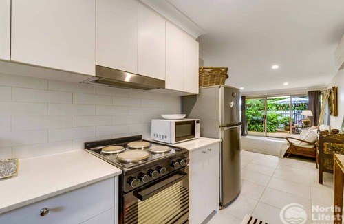 Brunswick Heads Apartment | Vue Du Jardin, TOP NOTCH