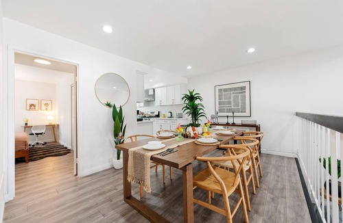Arcadia House | Walk to Arcadia Mall Townhome4 Bed + Private Baths