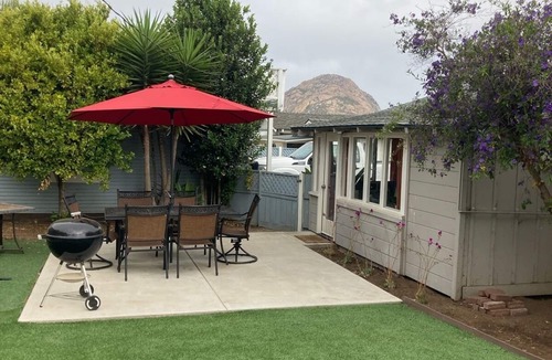 Morro Bay Cottage | Walk to Embarcadero + Kids Dream Yard + Pool Table