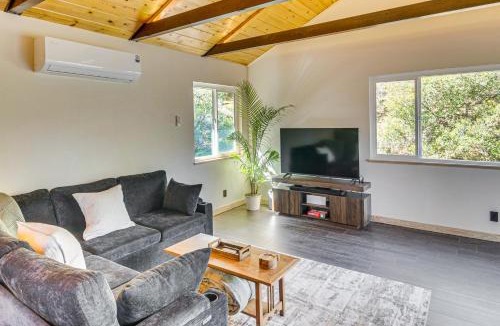 Pine Mountain Club House | Walk to Village! Romantic Pine Mtn Nature Escape