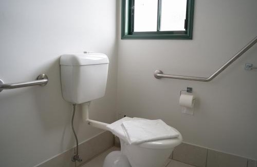 Mudgeeraba Hotel | Wallaby Hotel