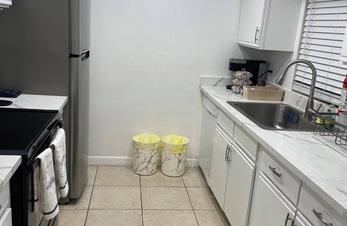 Sunrise Vista Chino Condo | Warm Living in Palm Springs