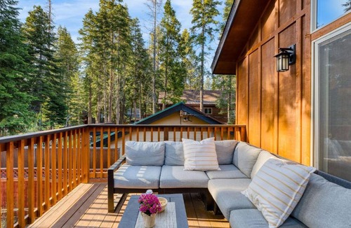 Tahoma House | Washoe Chalet by AvantStay