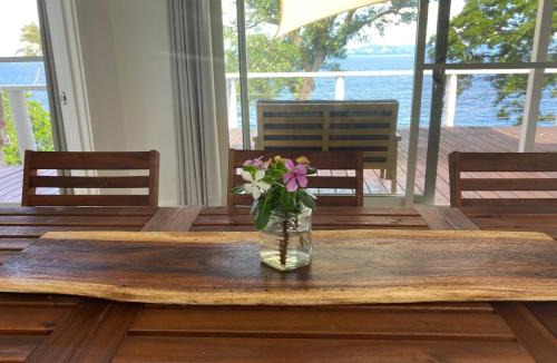 Taveuni Island West House | Waterfront modern 3br home Vale Ni Vonu