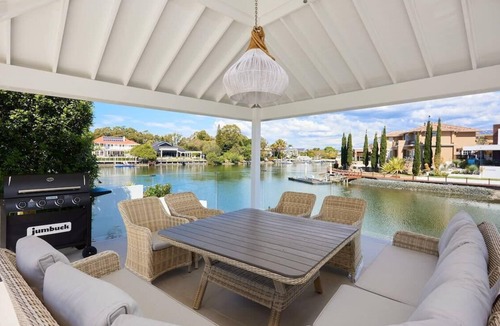 Sorrento House | Waterfront PalmSprings Inspired Sorrento Sanctuary