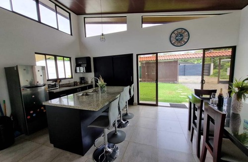 Ballena House | Welcome to Casa Maiki! Your best private getaway!
