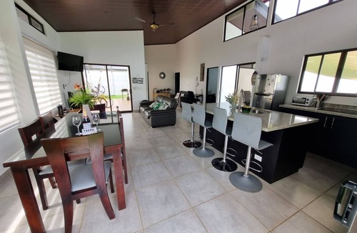 Ballena House | Welcome to Casa Maiki! Your best private getaway!