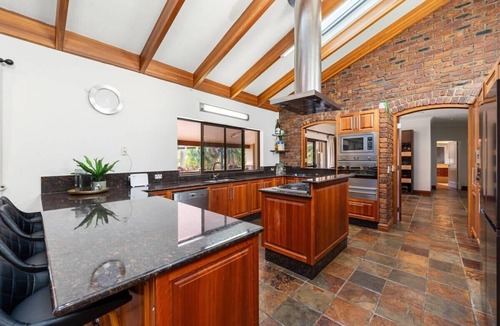 Molendinar House | Welcome To The Lodge