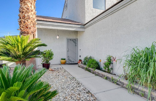 Sunrise Manor House | Welcome to your private oasis in the heart of Las Vegas!