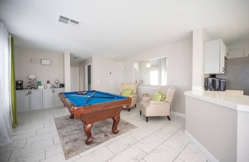 North Las Vegas House | Welcome to your chic escape North Las Vegas perfect for relaxation and adventure