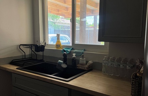Merced Apartment | Welcoming 1-bedroom apartment with AC in central Merced Ashluxeliving