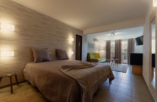 Carvoeiro House | Welwitshia guest house