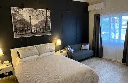 West End Apartment | West End Studio 4