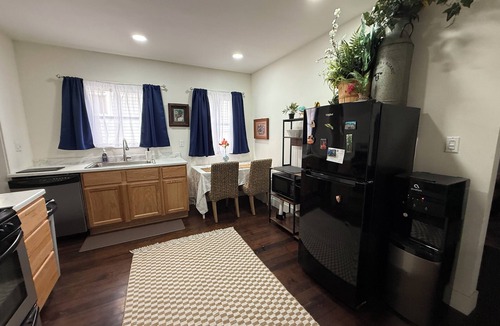 McManus Apartment | West Los Angeles - Spanish Gem