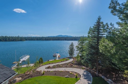Lake Almanor West House | West Shore Lakefront Luxury Estate! Kayaks, Dock/Buoys, Exceptional Views!