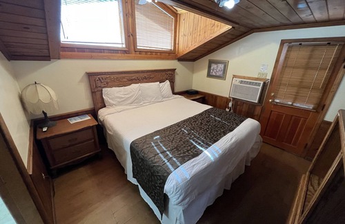 Kernville Hotel | Whispering Pines Lodge