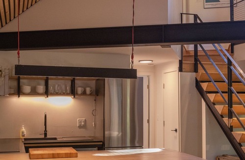 Tofino Cabin | White Bear Cottage-Chesterman, OD shower, Surf, BBQ