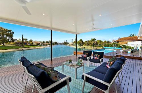 Broadbeach Waters House | Whitehaven Stay 5 Pay 4 Winter Special