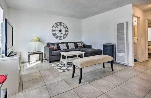Whittier House | Whittier Home: Shared Courtyard, Near Hiking!