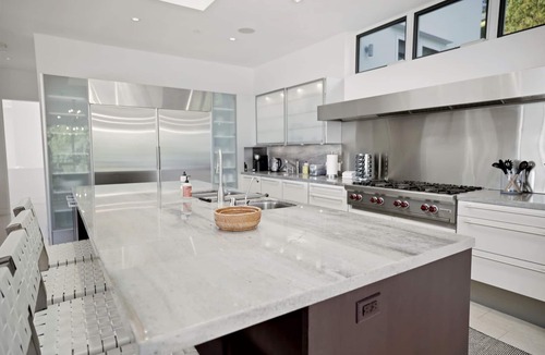 Central Malibu Villa | Winding Way - Modern Malibu Masterpiece with Unobstructed Ocean Views