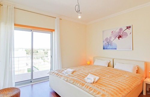 Vilamoura Ski Chalet | WINE VILLA