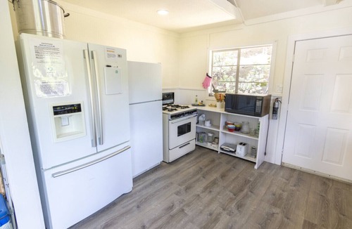 Wishon House | Wishon Cabin - Boat Slip - BBQ, Sleeps 14, Dogs Ok