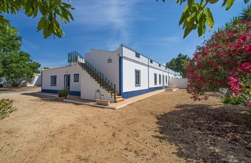 Cerro do Ouro House | Wonderful private villa for 8 people with WIFI, private pool, TV and terrace