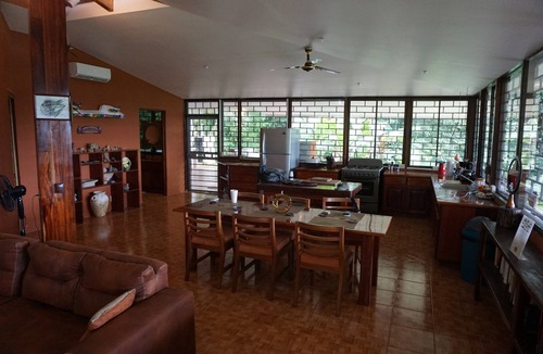 Quebrada La Gamba House | Wonderful retreat AC,TV,Internet! Beautiful Gulf View!