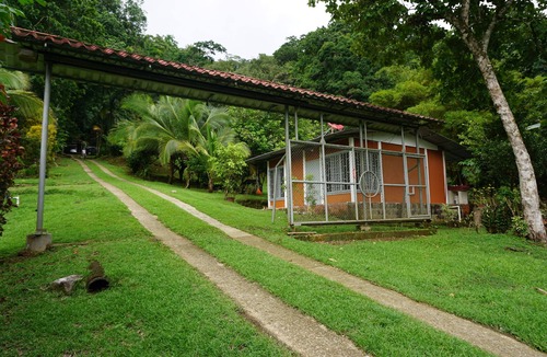 Quebrada La Gamba House | Wonderful retreat AC,TV,Internet! Beautiful Gulf View!