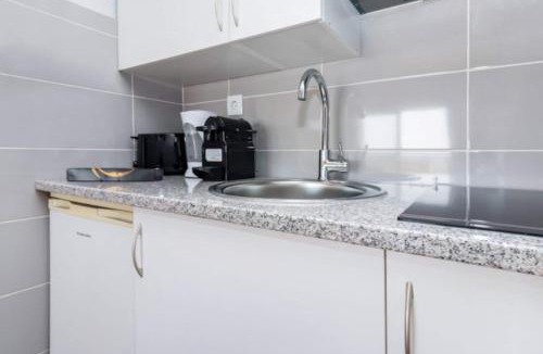 Cascais House | Wonderful Studio in Cascais with Sea View