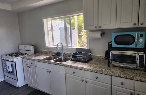 Kona Palisades Apartment | Wonderful studio in Kailua-Kona perfect for your island retreat!