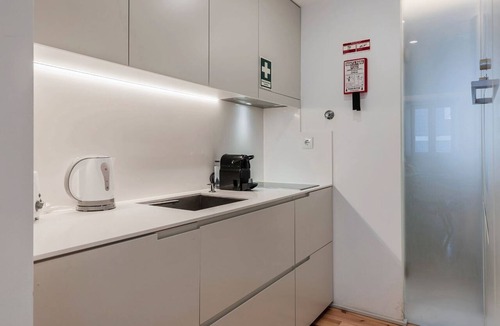 Sacramento Apartment | Wood and Marble 1BDR Apartment by LovelyStay