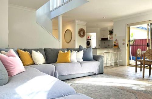 North Creek House | Wood Beachside Home Lennox Head