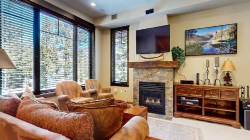Woodwinds Apartment | Woodwinds #1303 condo