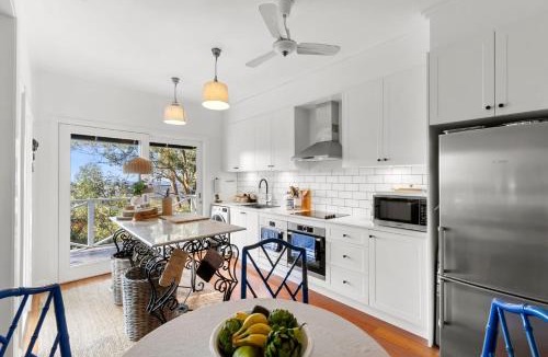 Mount Irvine House | Woorailoora