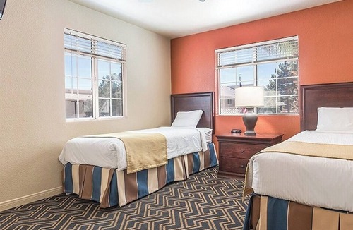 Paradise Resort | WorldMark Spencer Street Condo