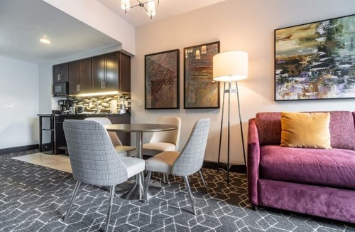 Lower Nob Hill Resort | Wyndham Canterbury at San Francisco - 2 Bedroom