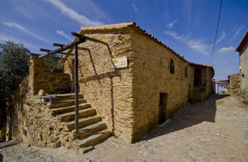 Martim Branco House | Xisto Sentido