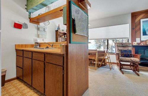 Bear Valley Apartment | Year Round Condo- Sleeps 5! - Tamarack #17