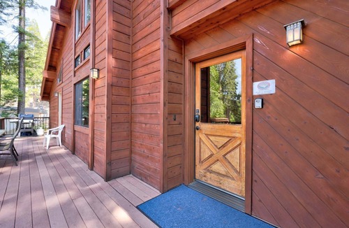 Yosemite West House | Yosemite Crossroads